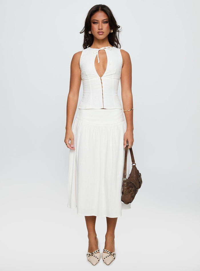 front view of model wearing Princess Polly Alissea Keyhole Linen Blend Top White Sleeveless Crew Neck