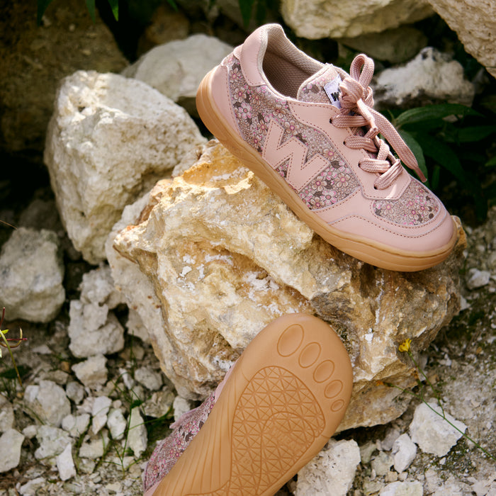 Wheat Footwear Barefoot Sneaker Aslan Sneaker 9898 dime rose small flowers