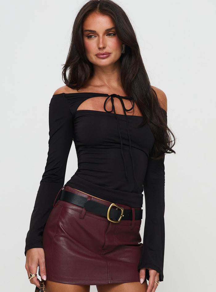 front view of model wearing Princess Polly Nevah Long Sleeve Top Black Full Sleeves straight