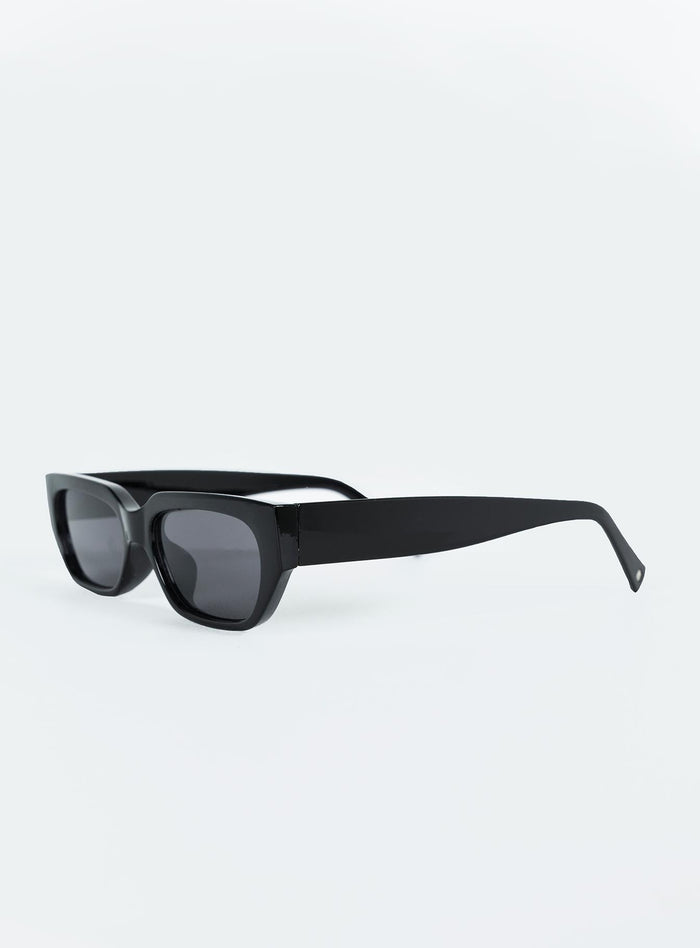 Sunglasses UV 400 Tort print frame Black tinted lenses Moulded nose bridge